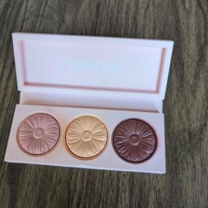 Clinique Pink and Gold Blush Palette
